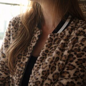🆕 Vigoss Leopard Print Varsity Style Bomber Small